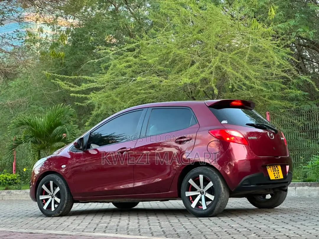 Mazda Demio 2012 Red
