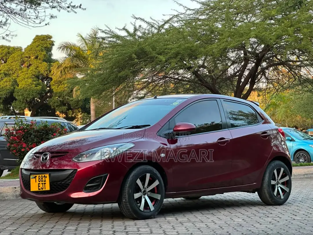 Mazda Demio 2012 Red