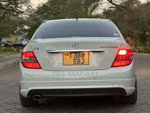 Mercedes-Benz C200 2008 White