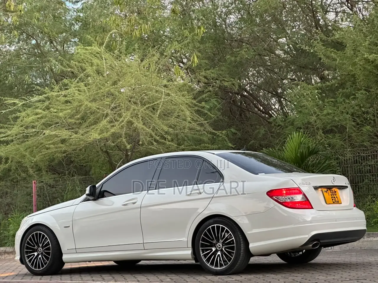 Mercedes-Benz C200 2008 White