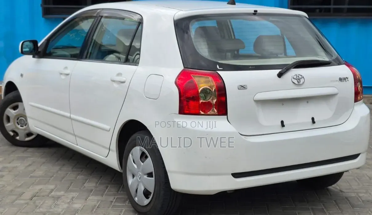 Toyota Corolla RunX 2006 White