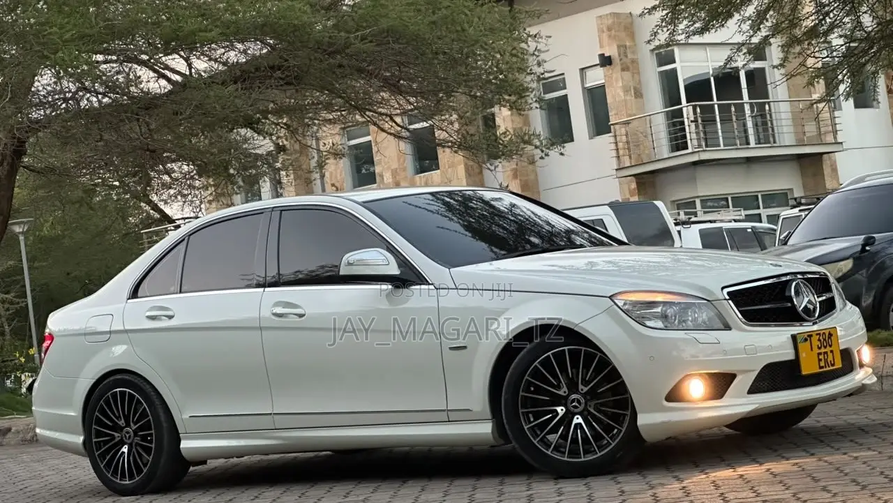 Mercedes-Benz C-Class 2008 White