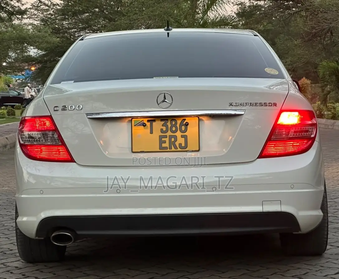 Mercedes-Benz C-Class 2008 White