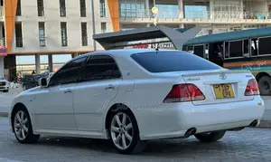 Toyota Crown Royale 2005 White