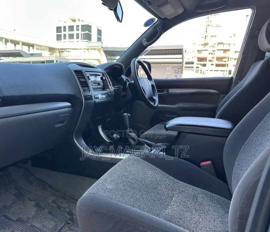 Toyota Land Cruiser Prado 2006 Gray
