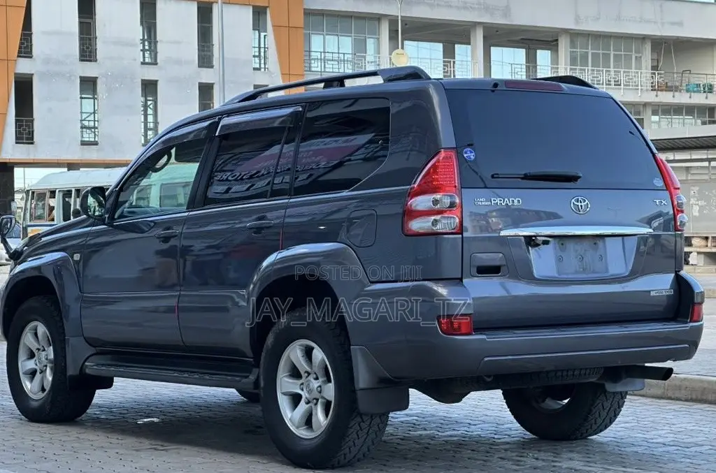 Toyota Land Cruiser Prado 2006 Gray
