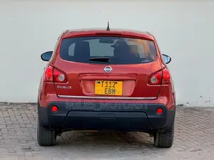 Nissan Dualis 2007 Red