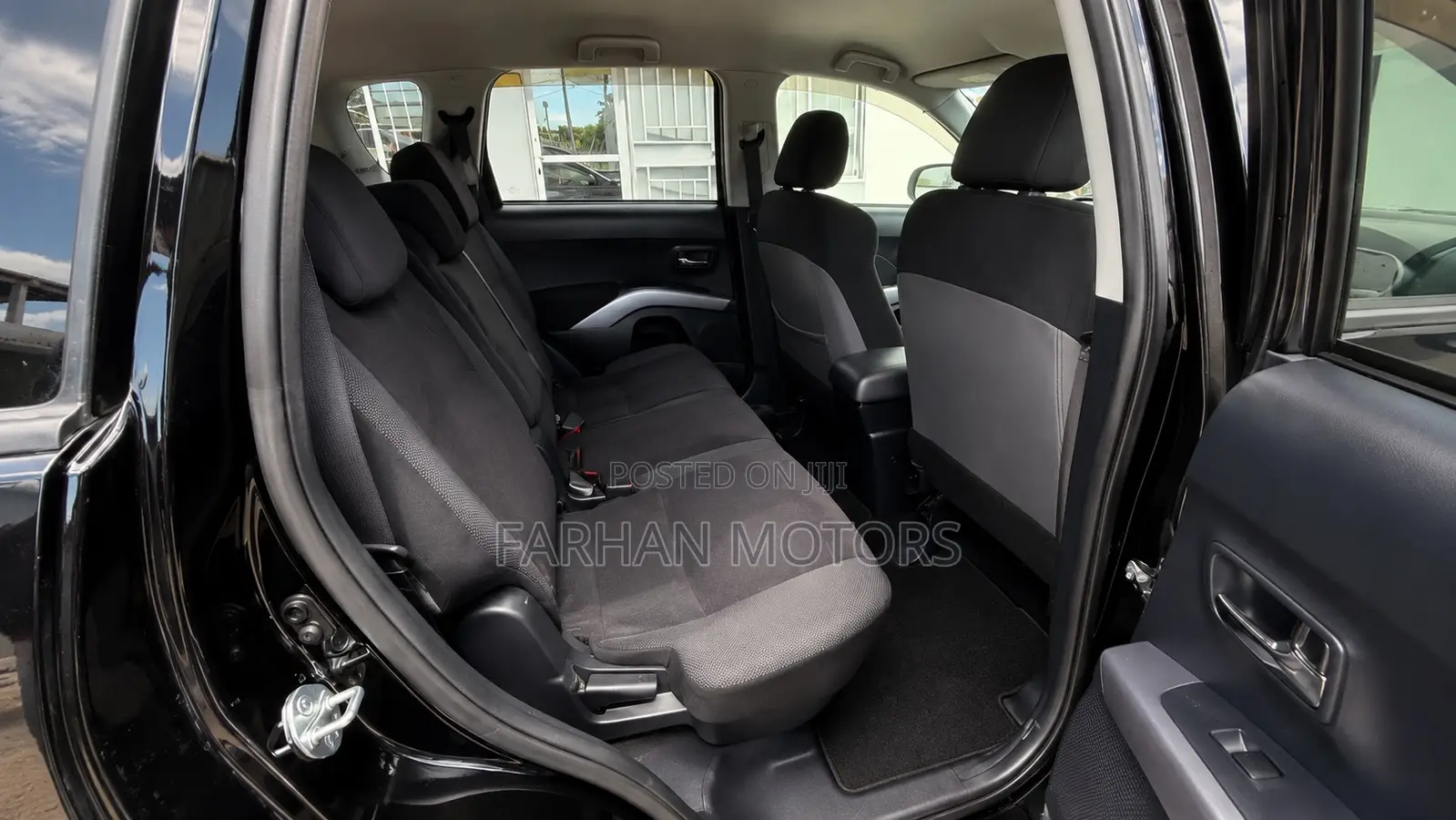 Mitsubishi Outlander 2011 Black