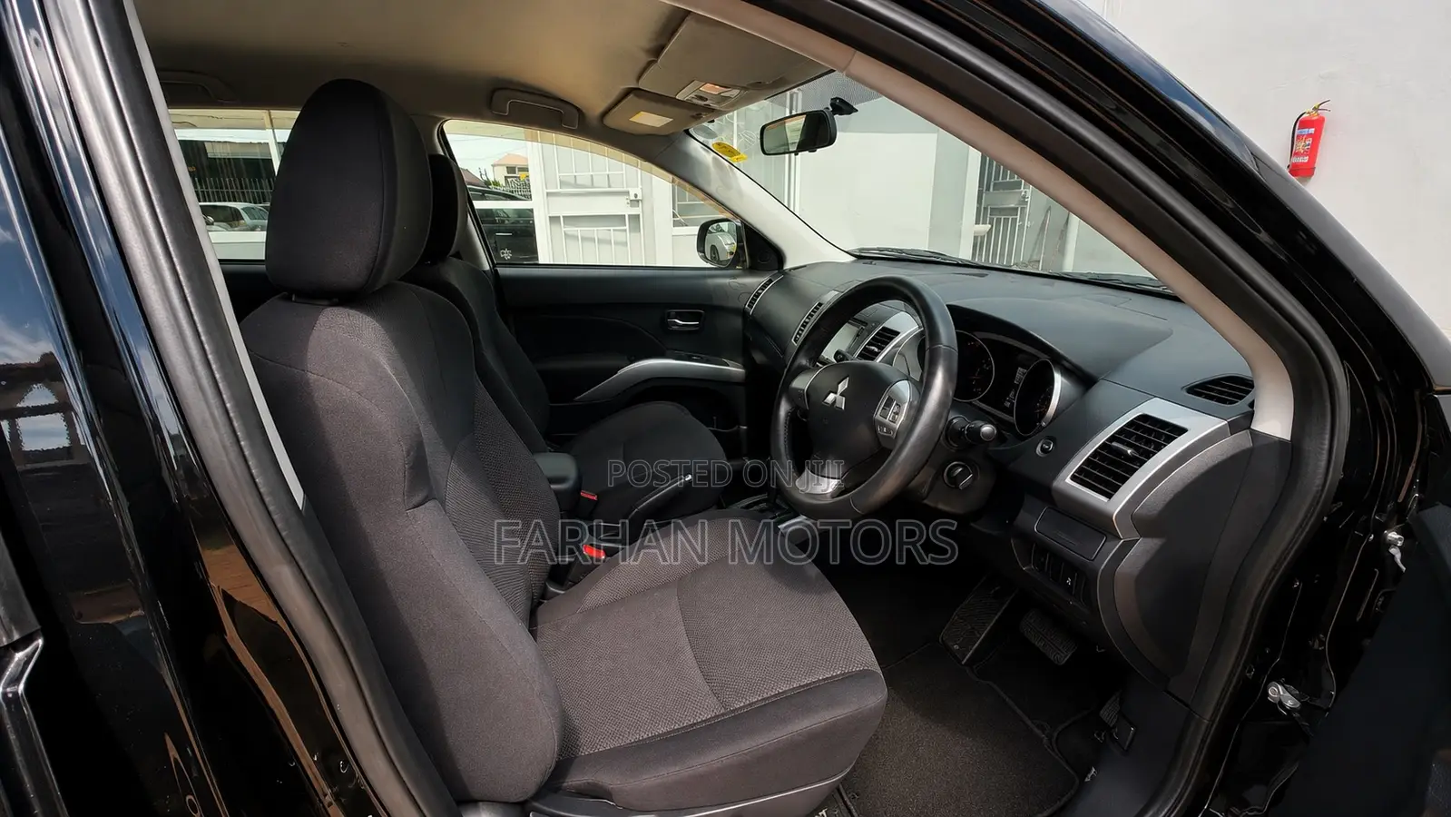 Mitsubishi Outlander 2011 Black