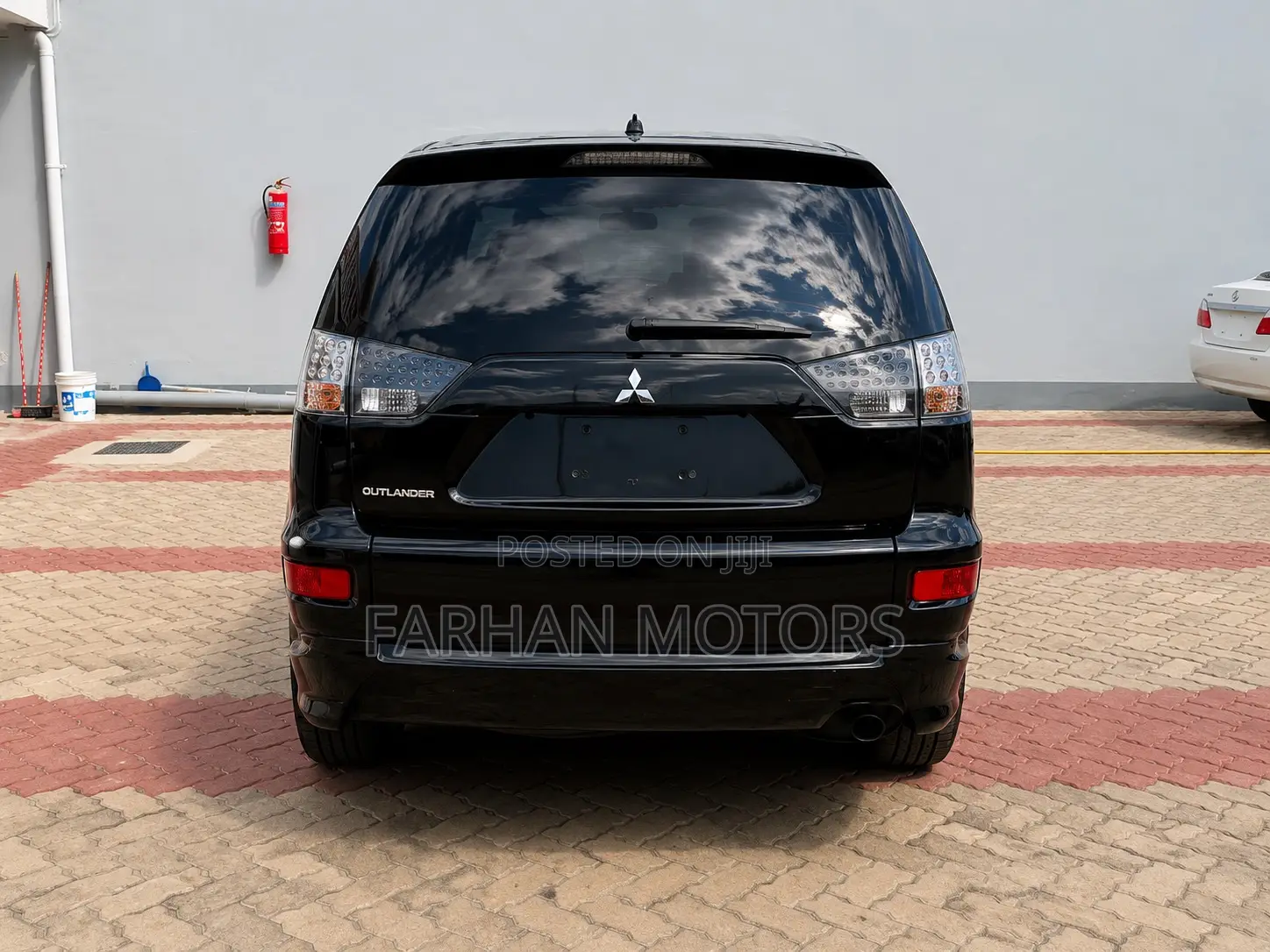 Mitsubishi Outlander 2011 Black