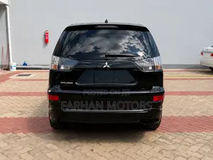 Mitsubishi Outlander 2011 Black