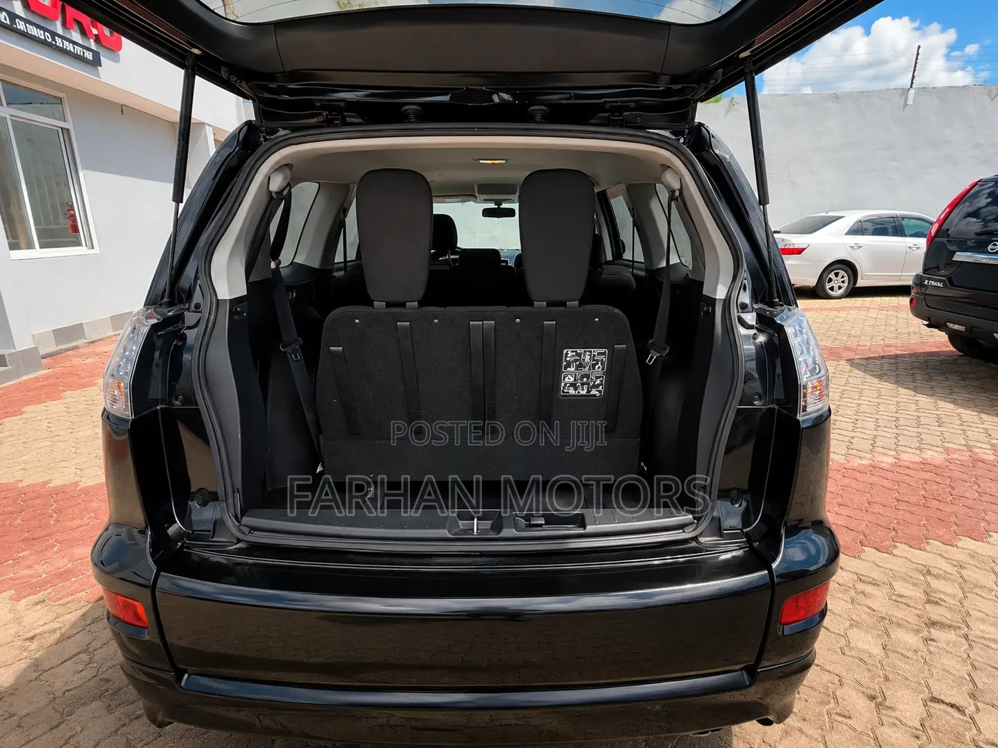 Mitsubishi Outlander 2011 Black