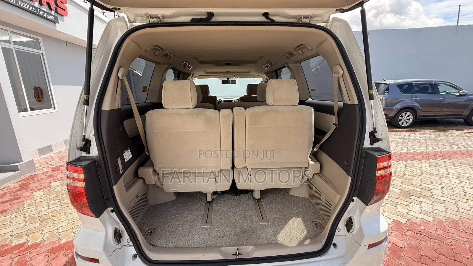 Toyota Alphard 2006 White