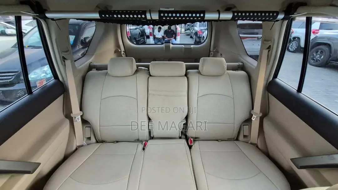 Toyota Land Cruiser Prado 2019 White