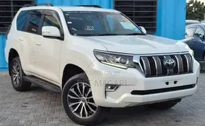 Toyota Land Cruiser Prado 2019 White