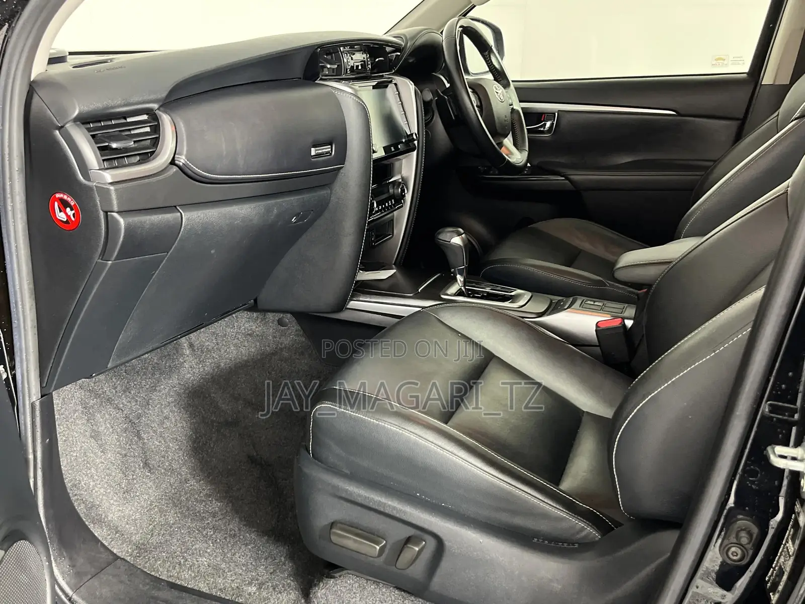 Toyota Fortuner 2021 Black