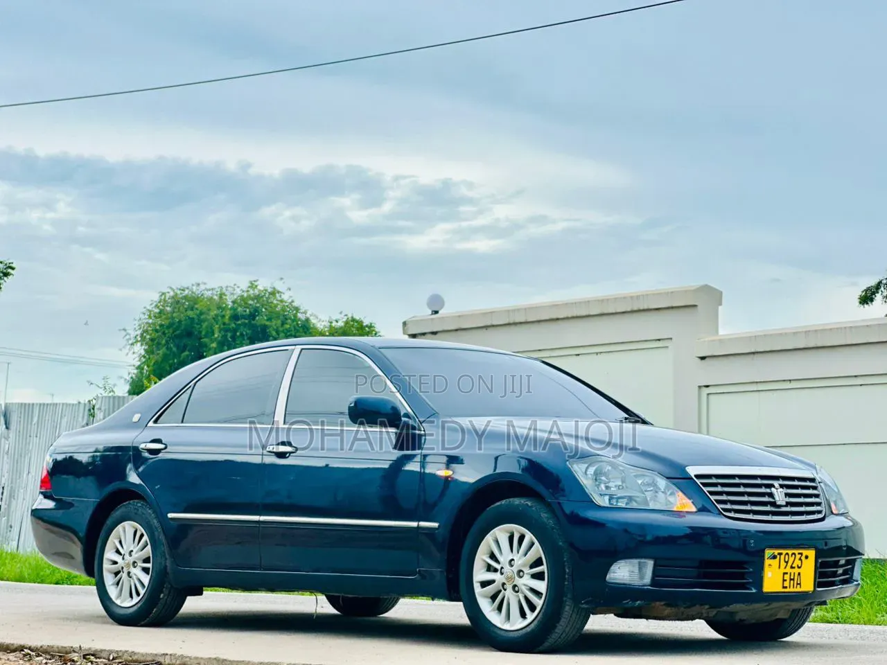 Toyota Crown Royale 2005 Blue