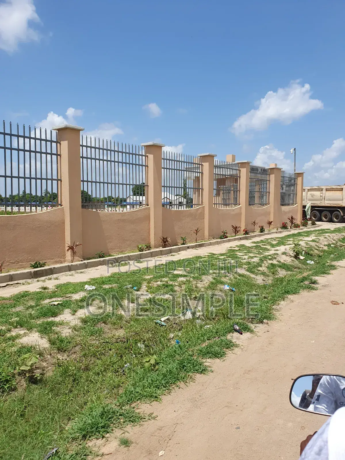 Kiwanja Kinauza Industrial Zone, Kibaha - Visiga Madafu