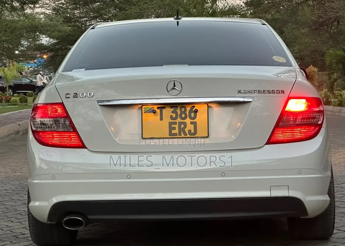 Mercedes-Benz C200 2008 White