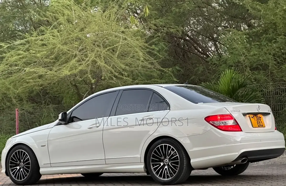 Mercedes-Benz C200 2008 White