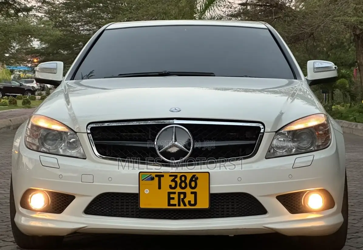Mercedes-Benz C200 2008 White