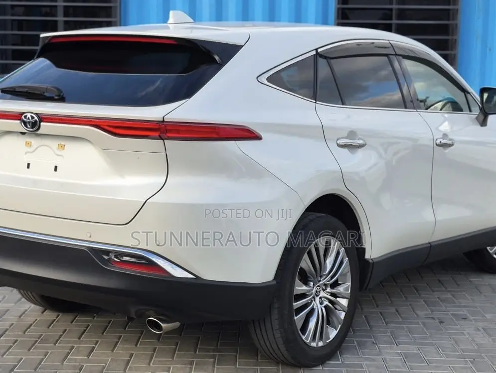 Toyota Harrier 2021 Pearl
