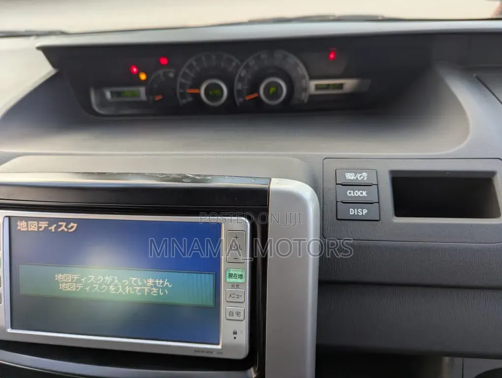Toyota Noah 2.0 143hp FWD (8 Seater) 2008 Black