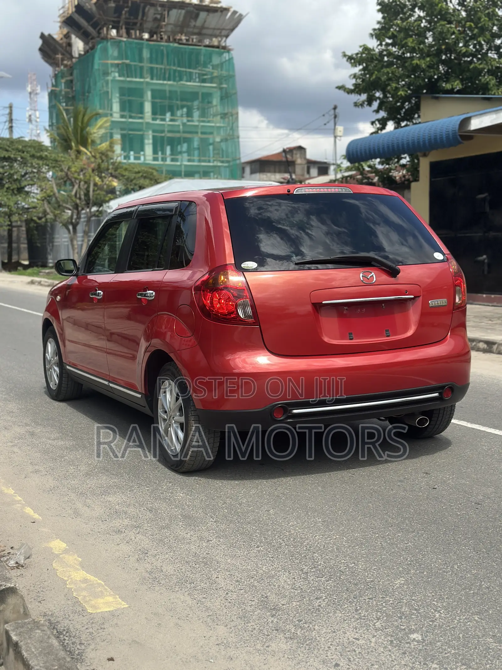 Mazda Verisa 2010 Red