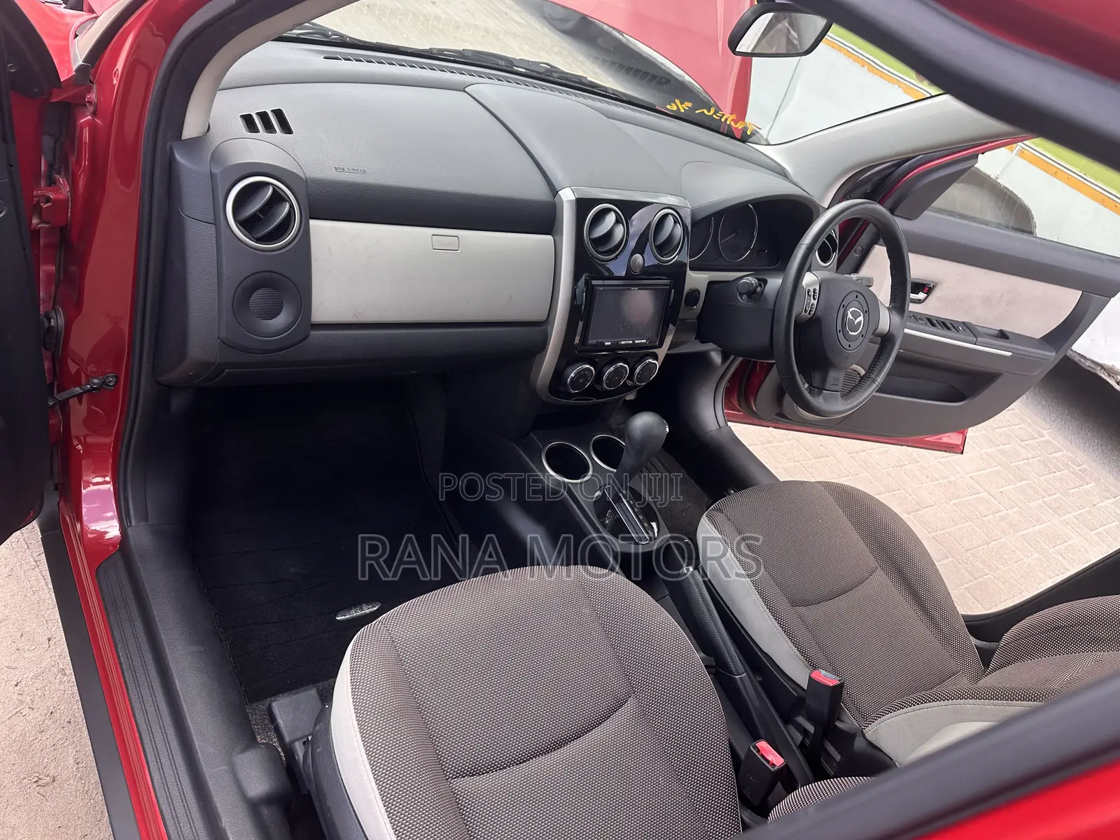 Mazda Verisa 2010 Red