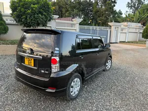 Toyota Corolla Rumion 2011 Black