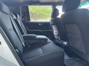 Toyota Kluger 2006 Silver