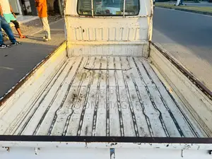 Suzuki Carry 2002 White