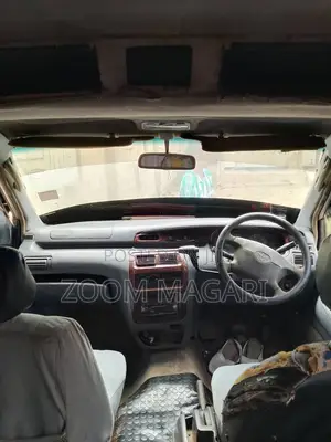 Toyota Noah 2002 Silver