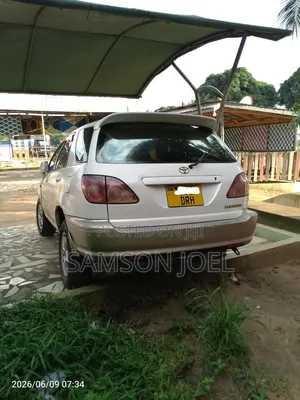 Toyota Harrier 2002 Pearl
