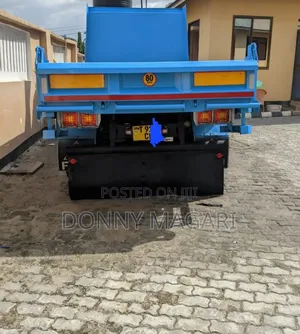 Mitsubishi Fuso Tipper