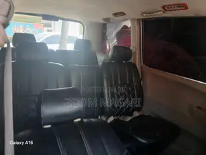 Toyota Noah 2003 Silver