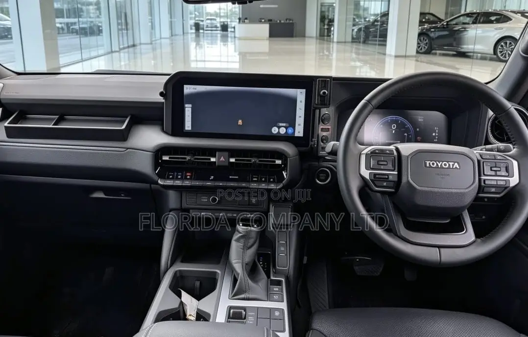 Toyota Land Cruiser 2025 Black