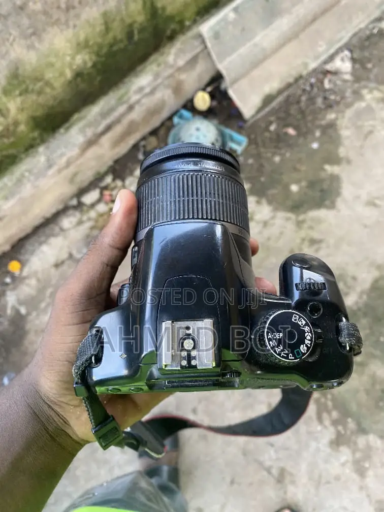 Canon Eos 450d DSLR Camera