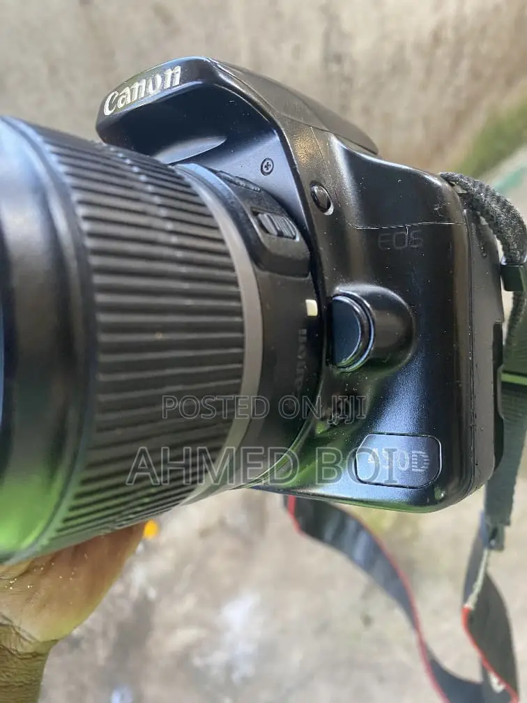 Canon Eos 450d DSLR Camera