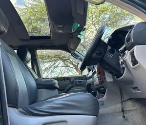Toyota Land Cruiser Prado 2004 Gray