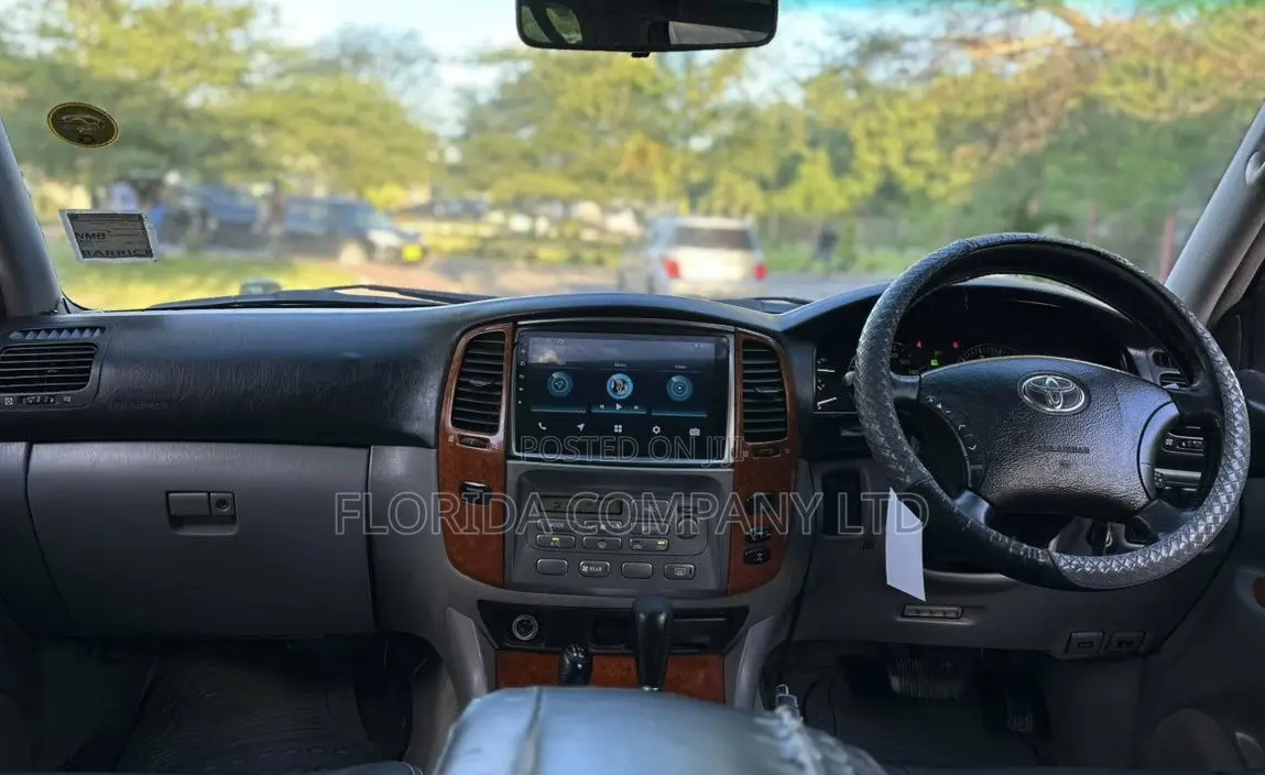 Toyota Land Cruiser Prado 2004 Gray