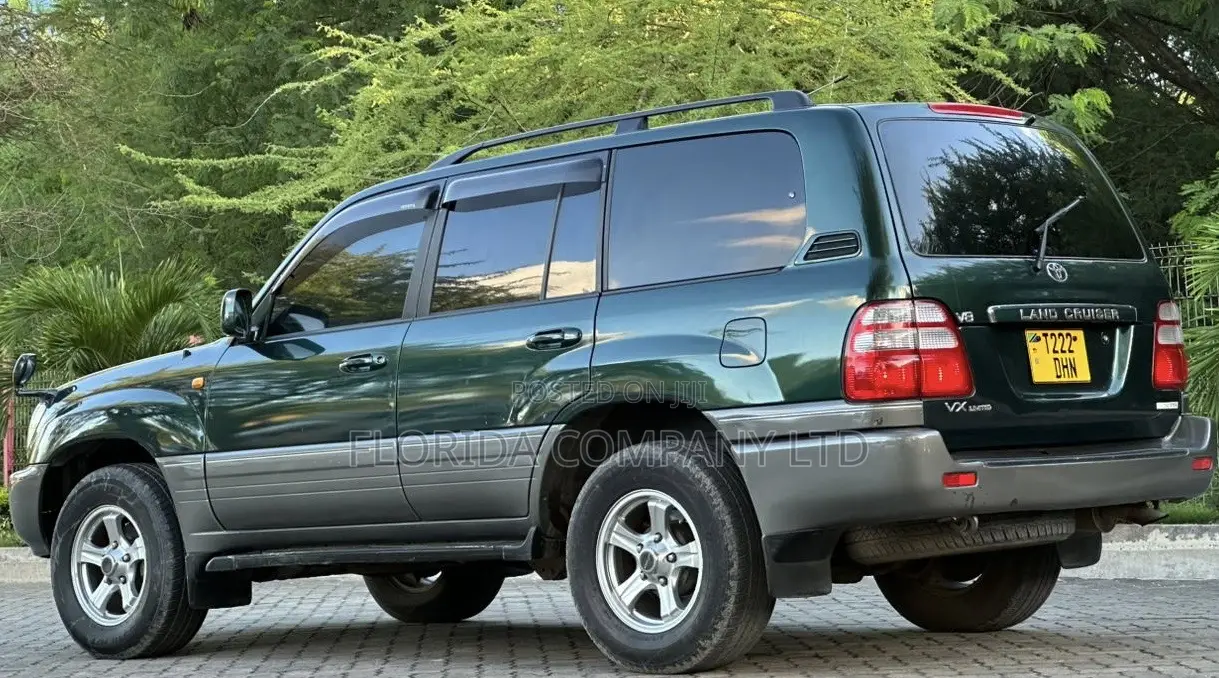 Toyota Land Cruiser Prado 2004 Gray