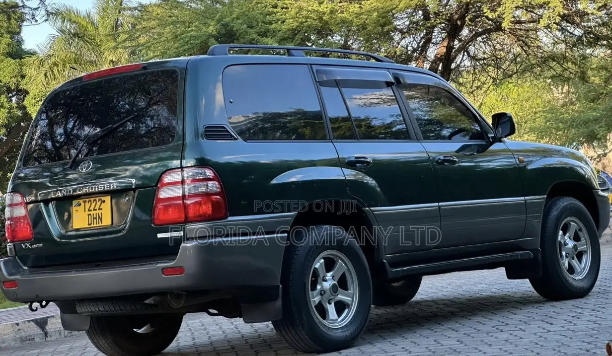 Toyota Land Cruiser Prado 2004 Gray