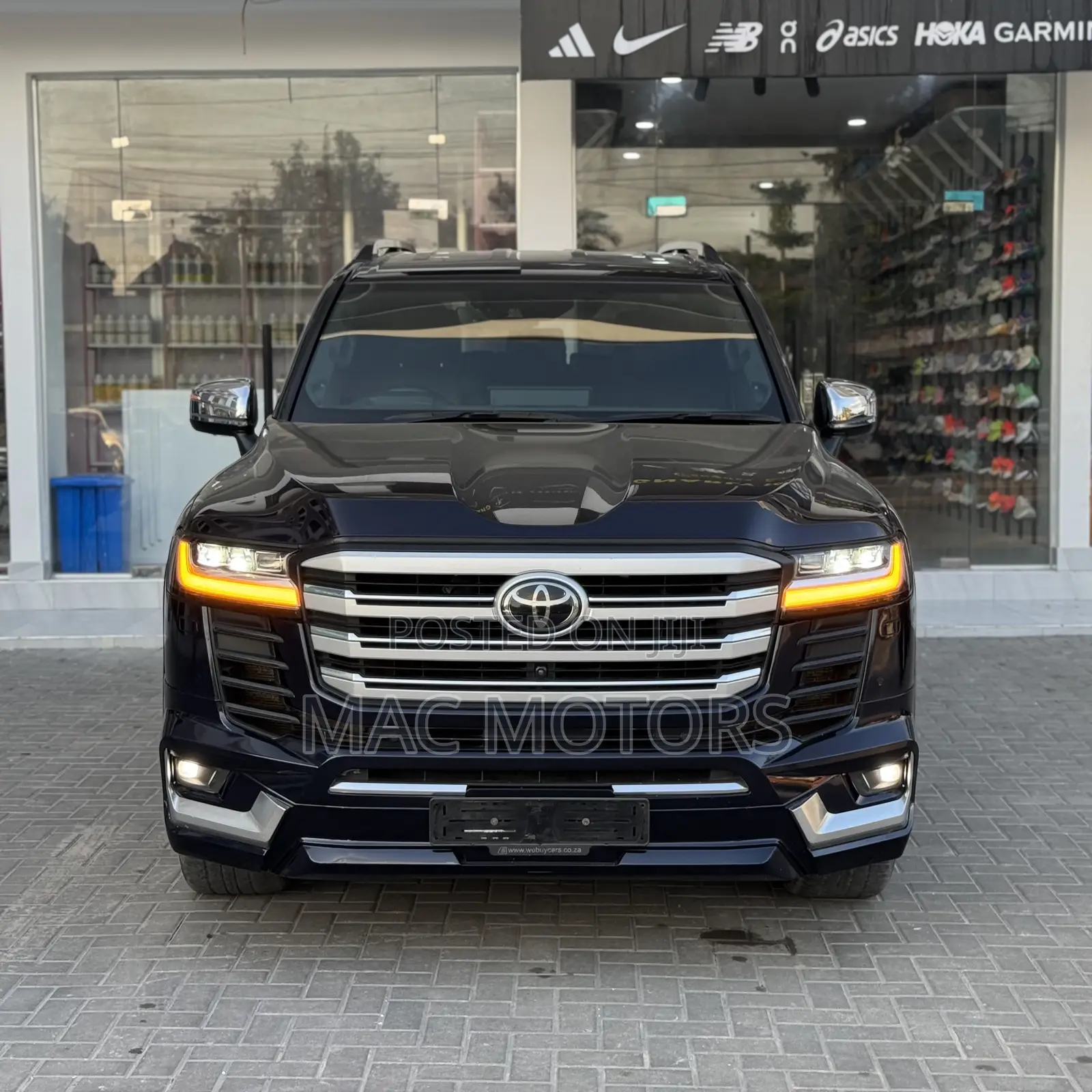 Toyota Land Cruiser LC300 2023 Blue