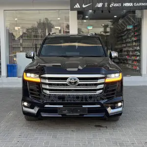 Toyota Land Cruiser LC300 2023 Blue