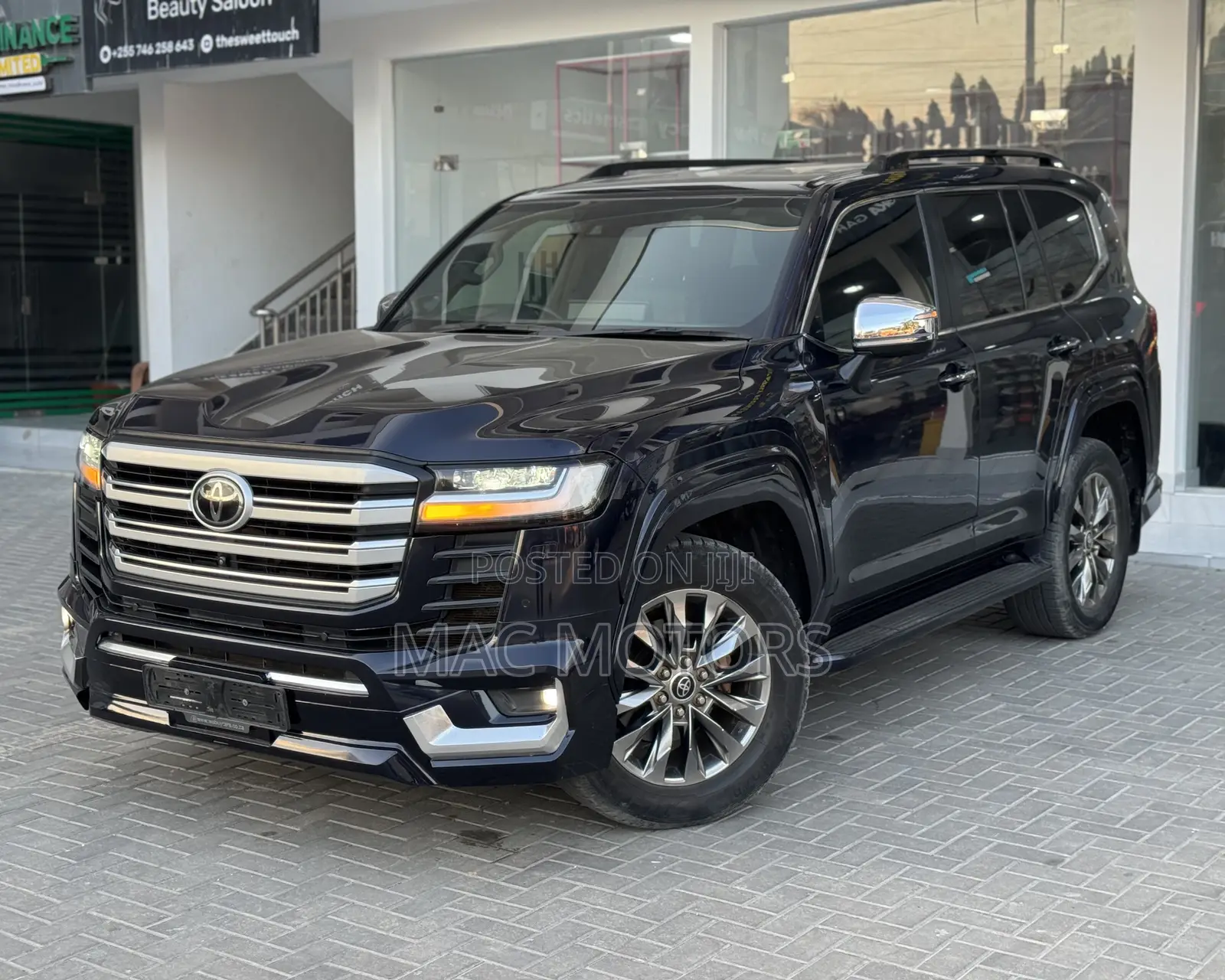 Toyota Land Cruiser LC300 2023 Blue
