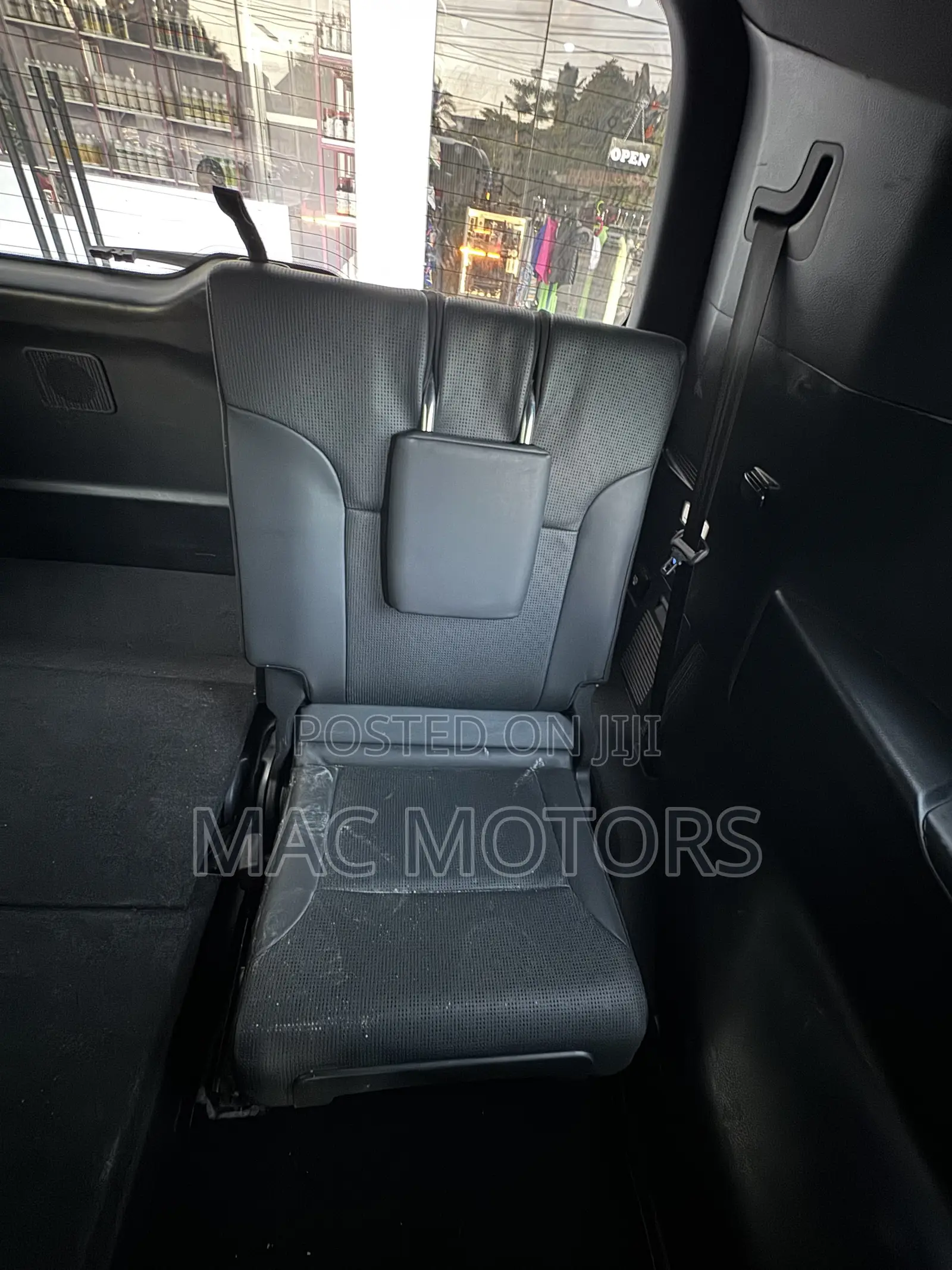 Toyota Land Cruiser LC300 2023 Blue