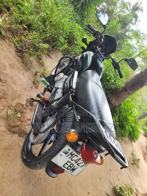 Bajaj Boxer 125 2025 Black