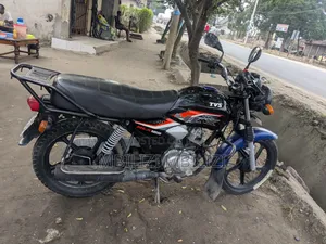 TVS HLX 125 2025 Black