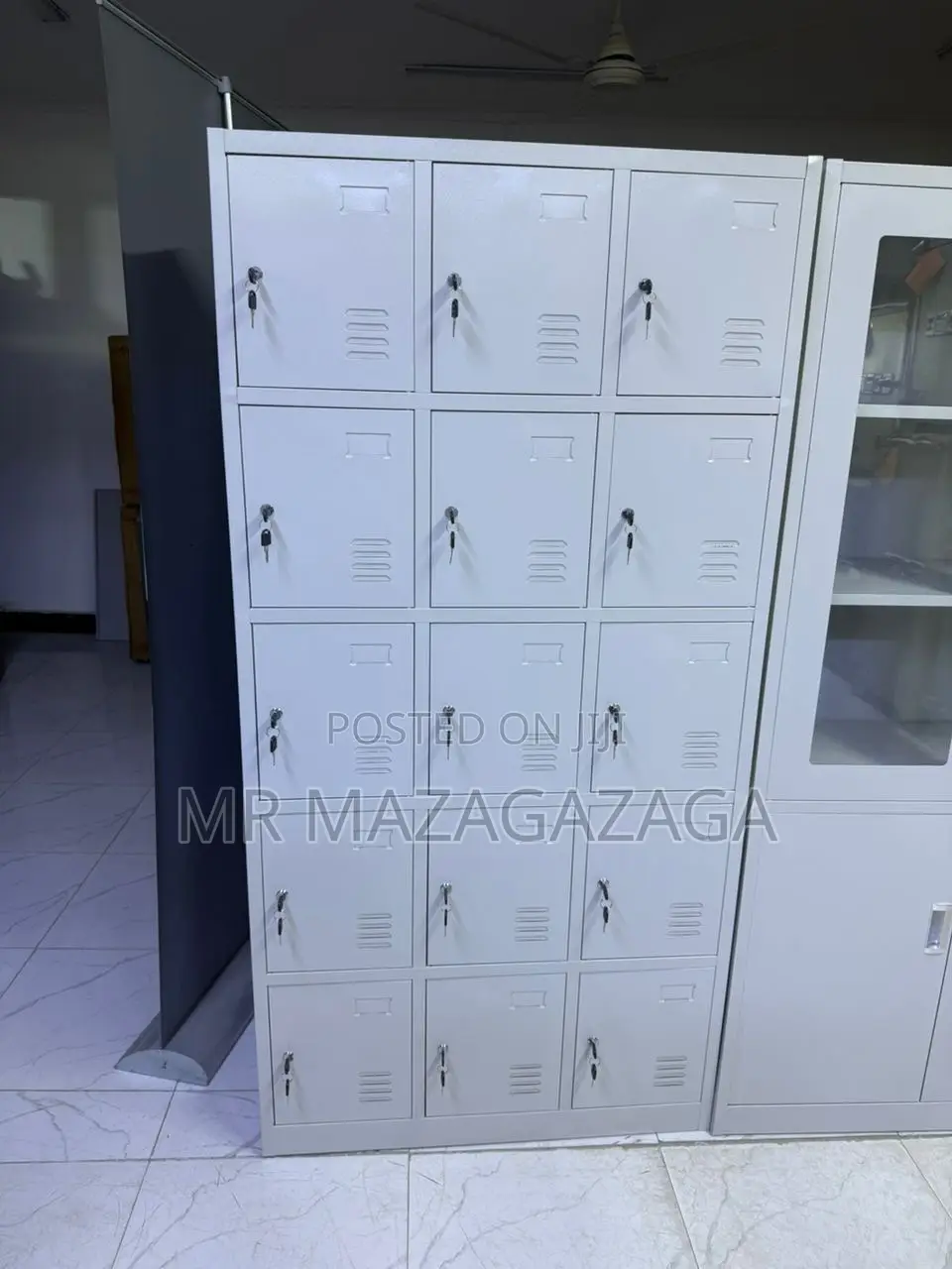 Modern 15-door Steel Anti-rust Cabinet For Hotel Office
